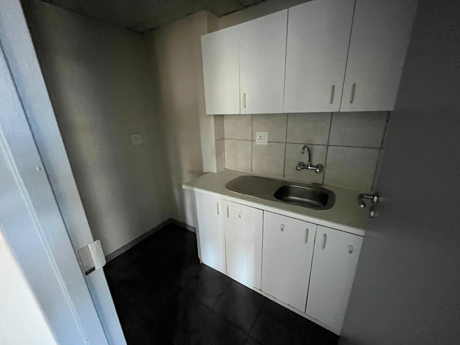 To Let commercial Property for Rent in Montague Gardens Western Cape